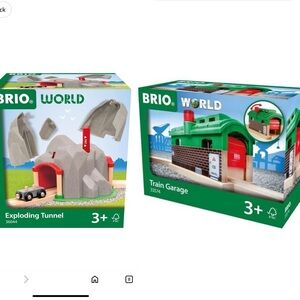 BRIO World Train Garage & Dynamite Mountain Exploding Tunnel